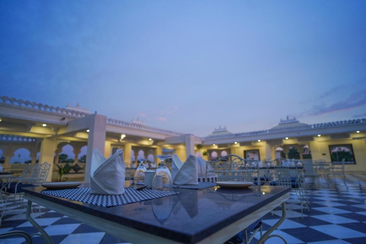 The Amar Mahal By Trulyy Hotel อุเดเปอร์ ภายนอก รูปภาพ