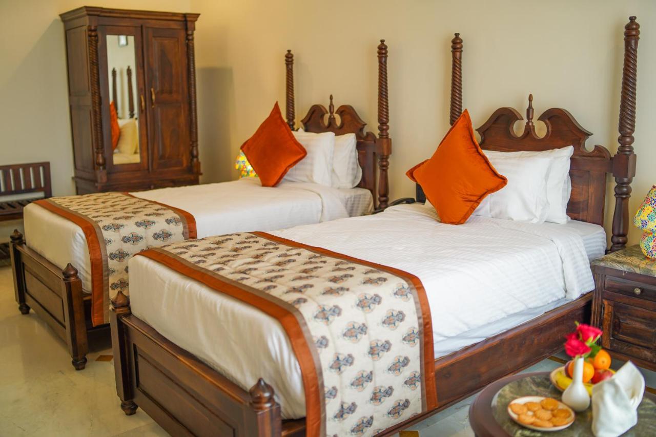 The Amar Mahal By Trulyy Hotel อุเดเปอร์ ภายนอก รูปภาพ