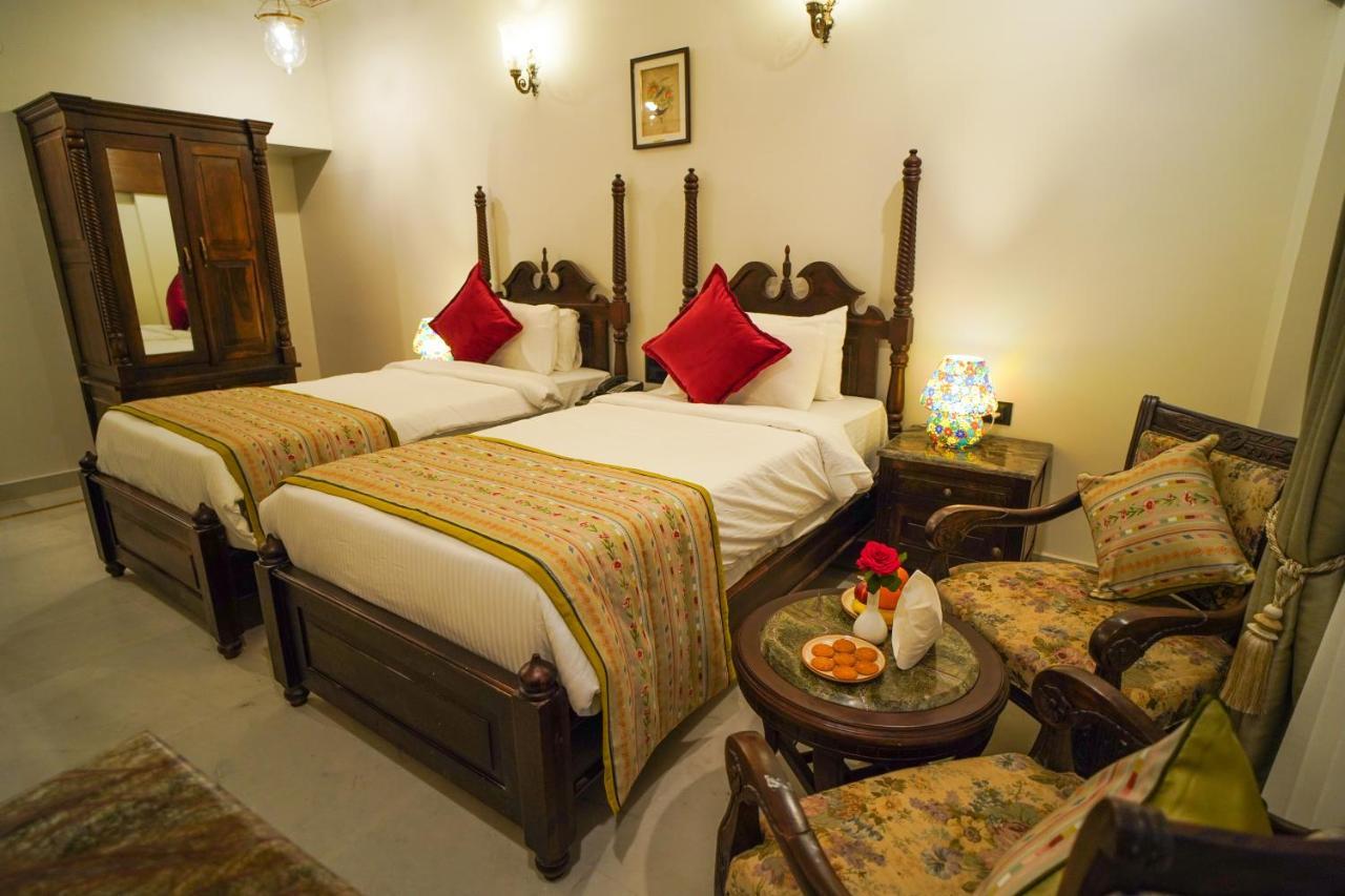 The Amar Mahal By Trulyy Hotel อุเดเปอร์ ภายนอก รูปภาพ