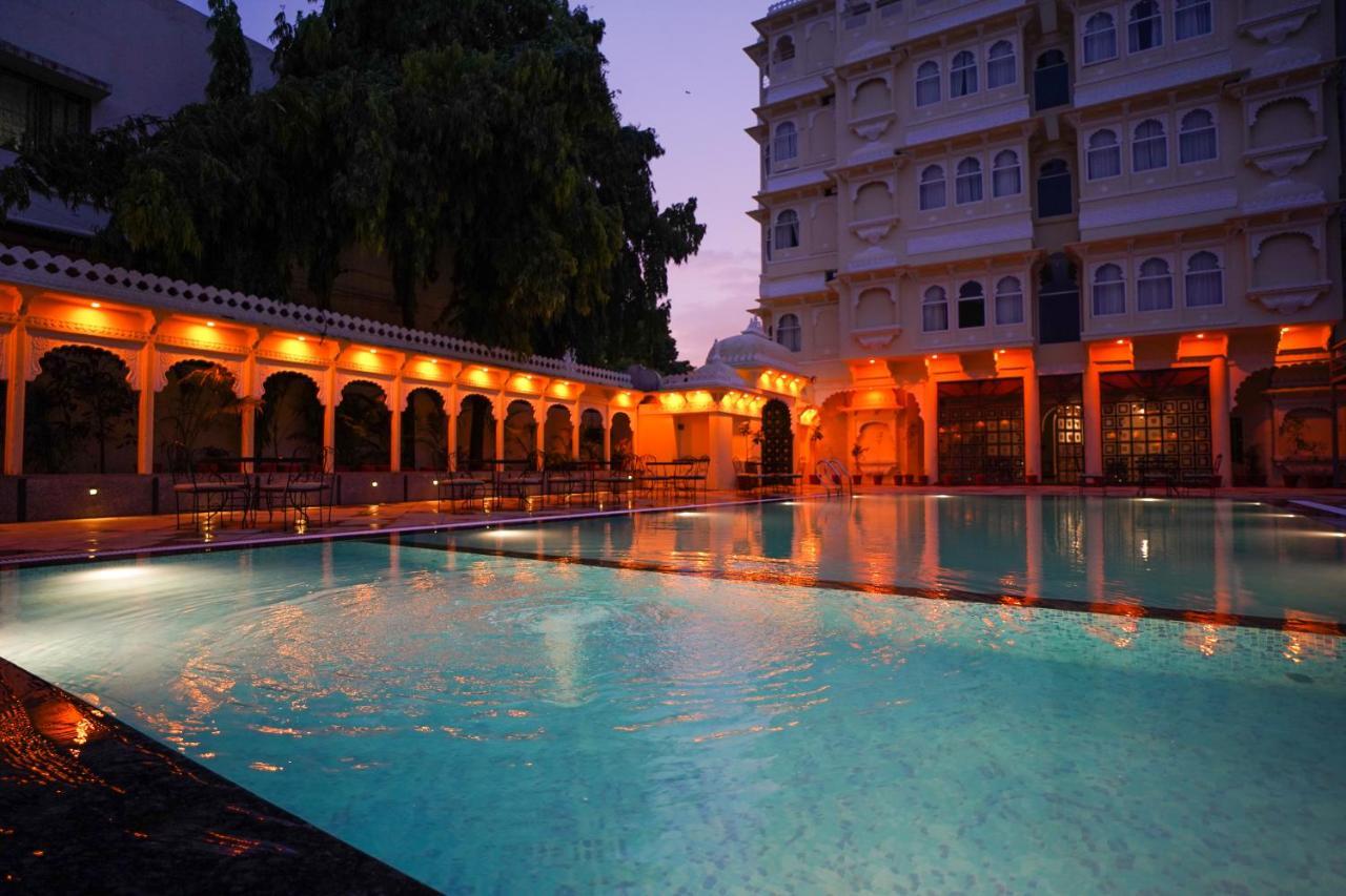 The Amar Mahal By Trulyy Hotel อุเดเปอร์ ภายนอก รูปภาพ