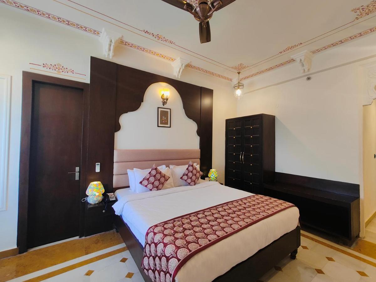 The Amar Mahal By Trulyy Hotel อุเดเปอร์ ภายนอก รูปภาพ